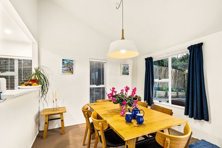 Photo of property in 3/63 College Road, Northcote, Auckland, 0627