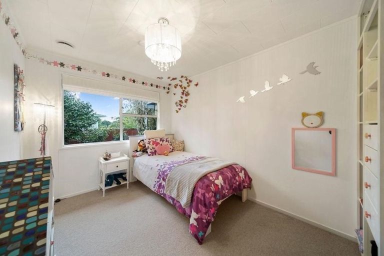 Photo of property in 9 Pixie Place, Pakuranga Heights, Auckland, 2010