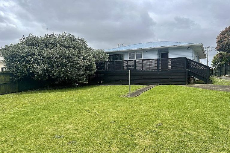 Photo of property in 13 Sandra Avenue, Otara, Auckland, 2023