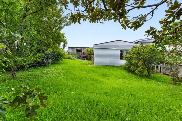 Photo of property in 92 Stanmore Bay Road, Stanmore Bay, Whangaparaoa, 0932