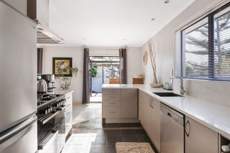 Photo of property in 132a Dickson Road, Papamoa Beach, Papamoa, 3118