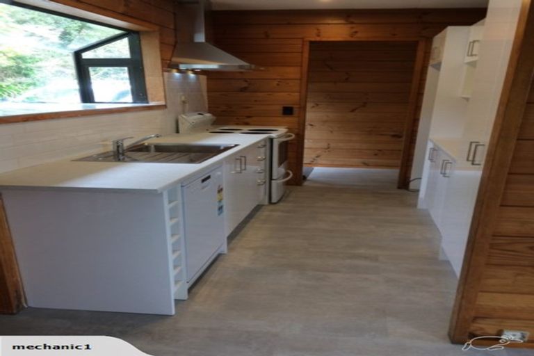 Photo of property in 22 Omapere Street, Waitangirua, Porirua, 5024