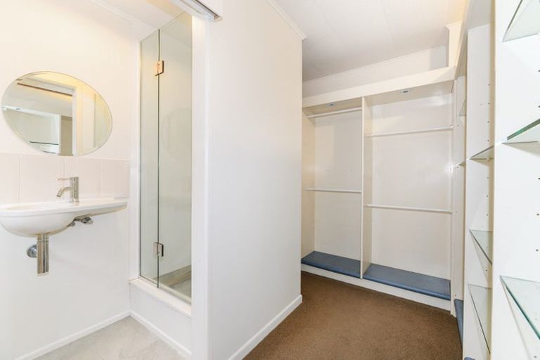 Photo of property in 9 White Heron Drive, Massey, Auckland, 0614