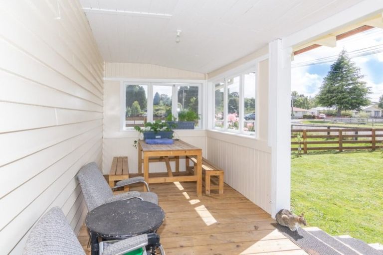 Photo of property in 2 Ballance Street, Raetihi, 4632