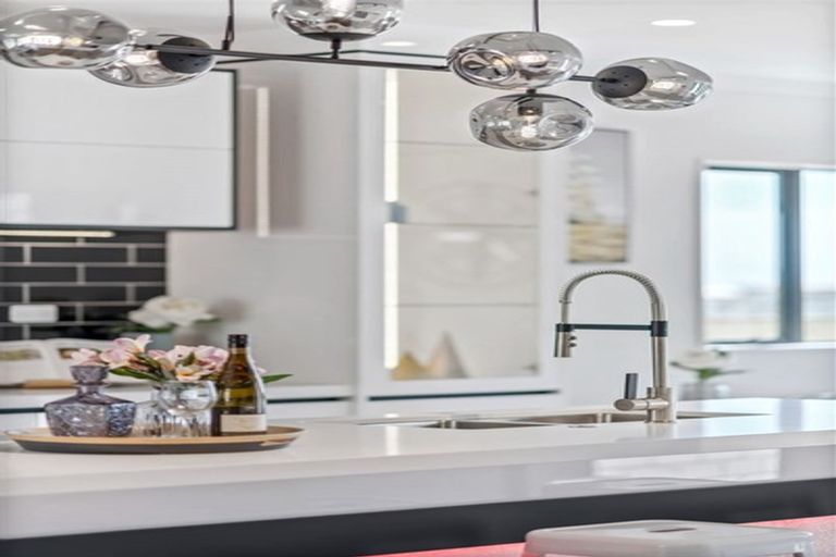 Photo of property in 3 Elevation Street, Flat Bush, Auckland, 2019