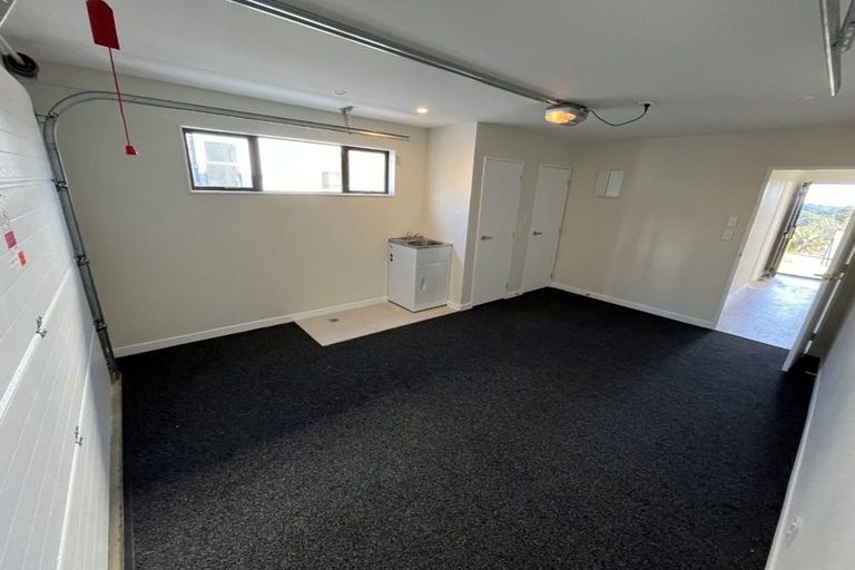 Photo of property in 455c Don Buck Road, Massey, Auckland, 0614