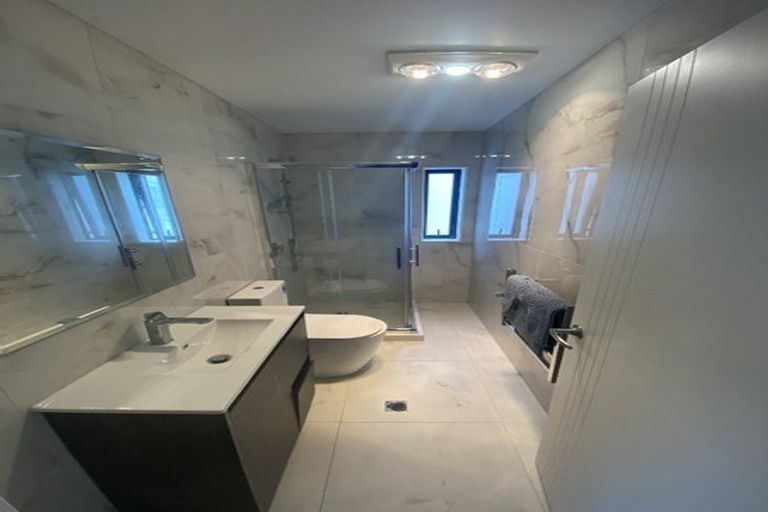 Photo of property in 122c Cargill Street, Papakura, 2110