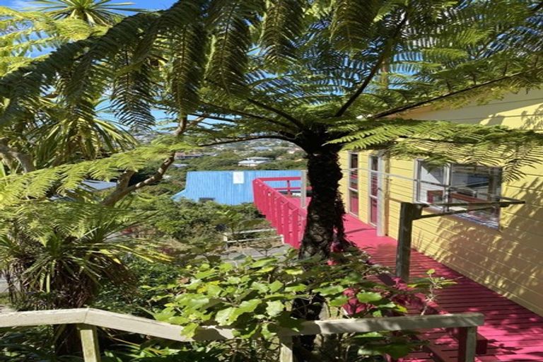 Photo of property in 9 Ngarimu Grove, Ngaio, Wellington, 6035