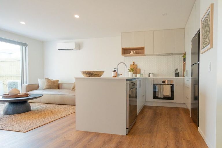 Photo of property in 1/27 Linwood Avenue, Linwood, Christchurch, 8011