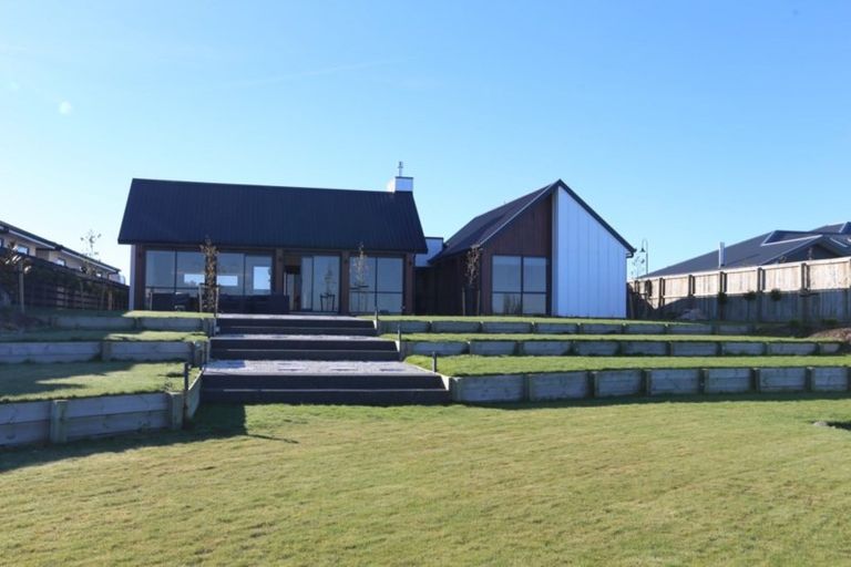 Photo of property in 15 Waterton Point, Huntingdon, Ashburton, 7774