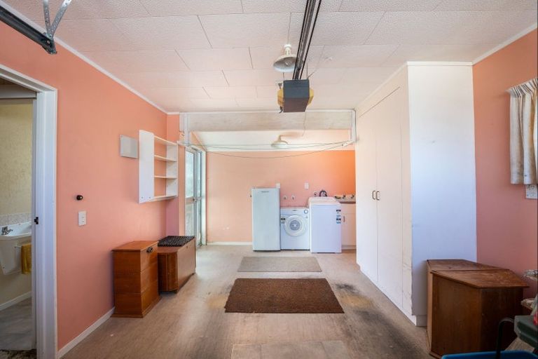 Photo of property in 19a Wallath Road, Westown, New Plymouth, 4310