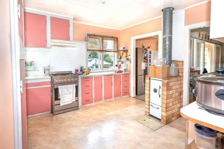 Photo of property in 2 Edward Street, Te Kuiti, 3910