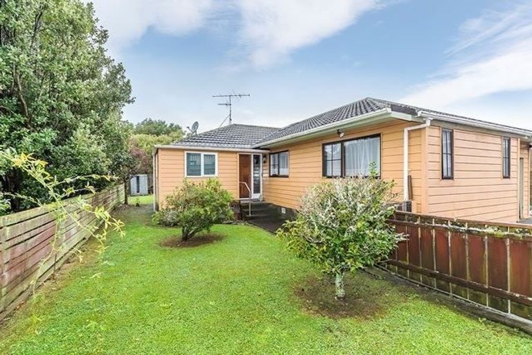 Photo of property in 304a Main Road, Tawa, Wellington, 5028