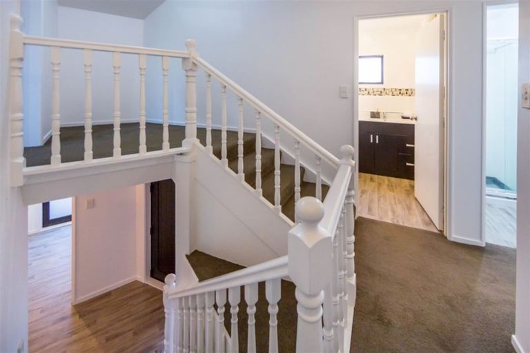 Photo of property in 2 Townshend Crescent, Halswell, Christchurch, 8025