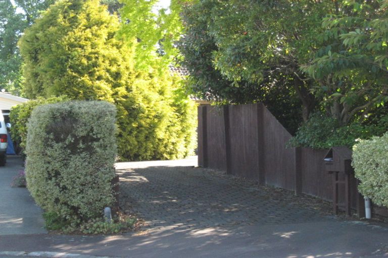 Photo of property in 12 Melissa Place, Burnside, Christchurch, 8042