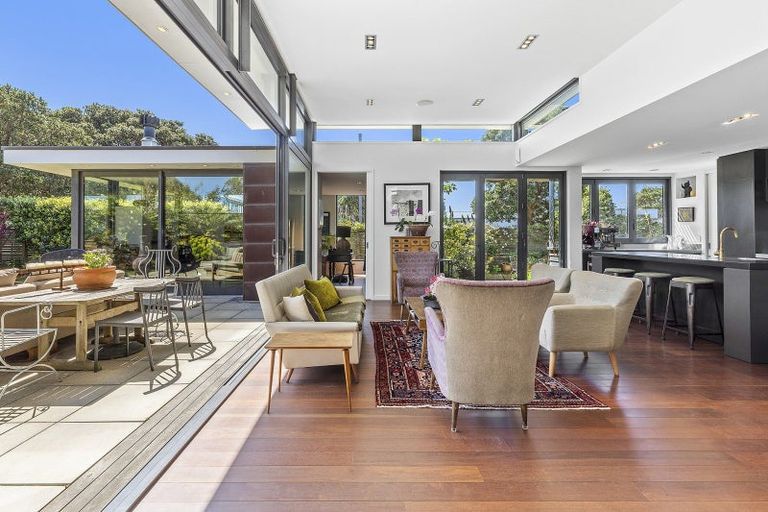 Photo of property in 68 Ludlam Street, Seatoun, Wellington, 6022