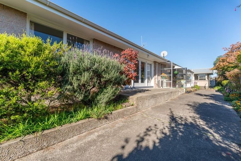 Photo of property in 2/8 Hatton Street, West End, Timaru, 7910