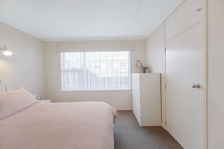 Photo of property in 1/113 Te Mata Road, Havelock North, 4130