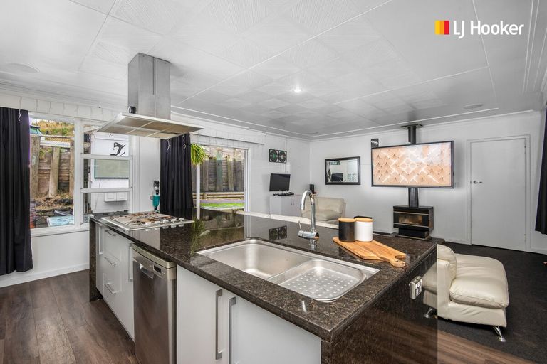 Photo of property in 27 Bridge Street, Clyde Hill, Dunedin, 9011