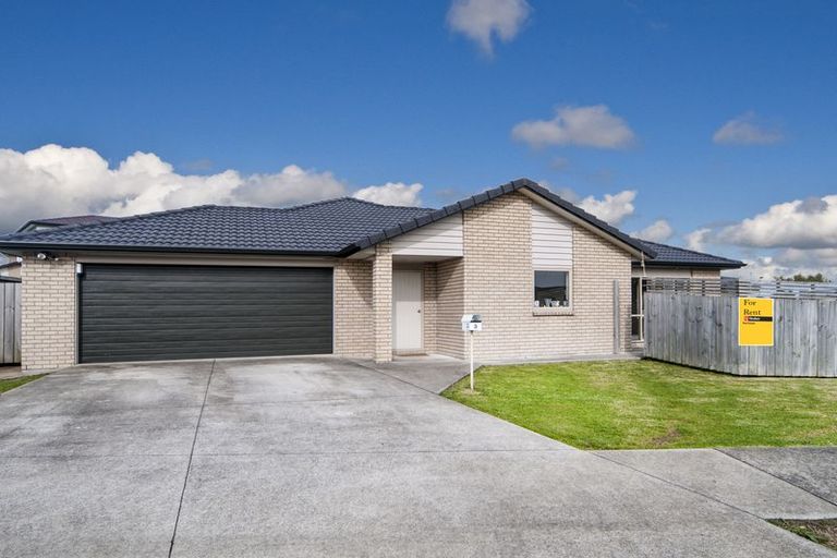 Photo of property in 3 Kokako Rise, Papakura, 2110