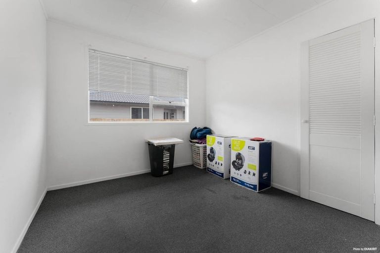 Photo of property in 8 Vetori Place, Clover Park, Auckland, 2023