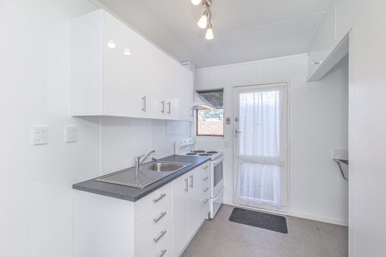 Photo of property in 72 Hokio Beach Road, Levin, 5510