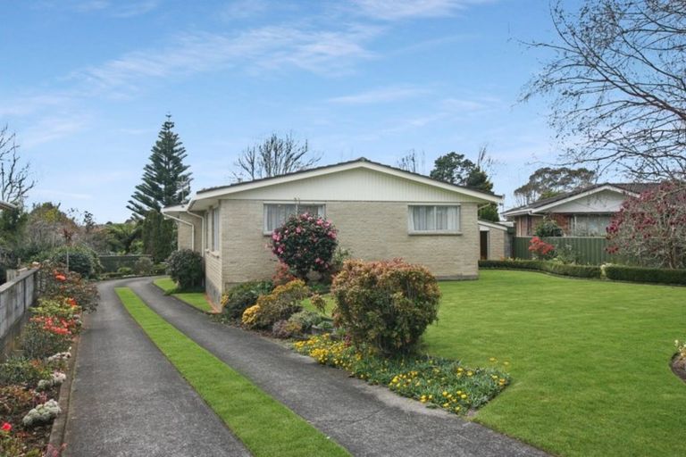 Photo of property in 18 Truby King Street, Merrilands, New Plymouth, 4312