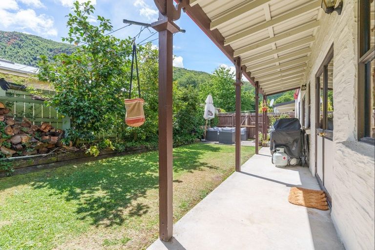 Photo of property in 17a Cardigan Street, Arrowtown, 9302