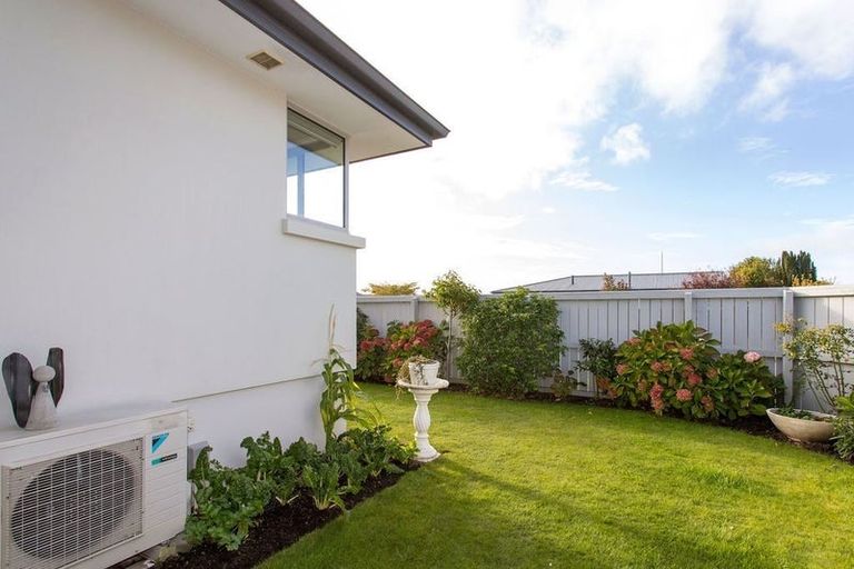 Photo of property in 1/34 Niven Street, Avondale, Christchurch, 8061
