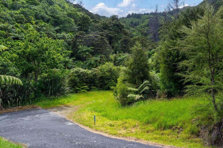 Photo of property in 24 Amelia Crescent, Waikawa, Picton, 7220