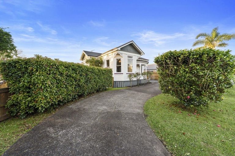 Photo of property in 163 Princes Street West, Pukekohe, 2120