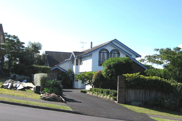 Photo of property in 26 Bellbird Rise, Murrays Bay, Auckland, 0630