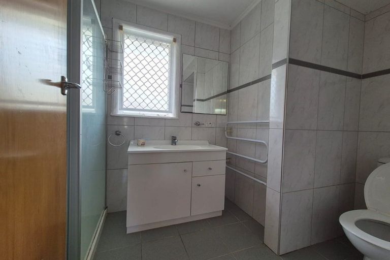 Photo of property in 16 Sylvia Road, Hillcrest, Auckland, 0627