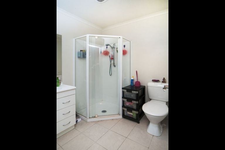 Photo of property in 3 Kokako Rise, Papakura, 2110