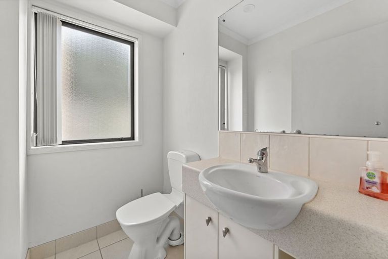 Photo of property in 12 Quarter Deck Lane, Gulf Harbour, Whangaparaoa, 0930