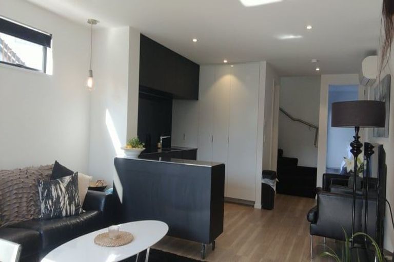 Photo of property in 138a Holly Road, St Albans, Christchurch, 8014