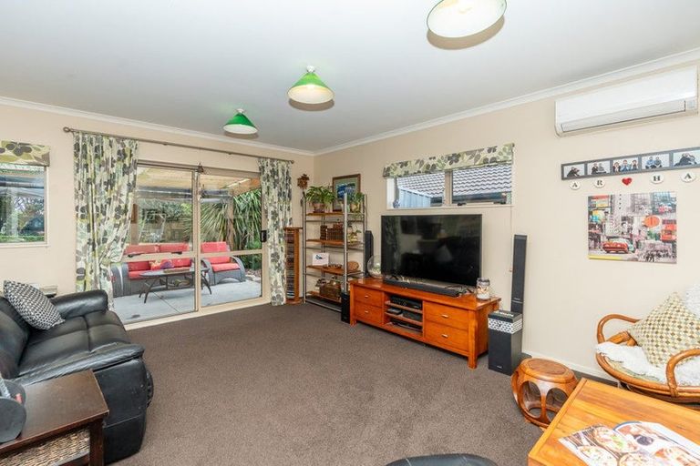Photo of property in 3 Nottingham Drive, Hamilton East, Hamilton, 3216