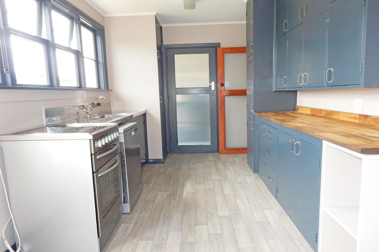 Photo of property in 12 Harlech Street, Oamaru North, Oamaru, 9400