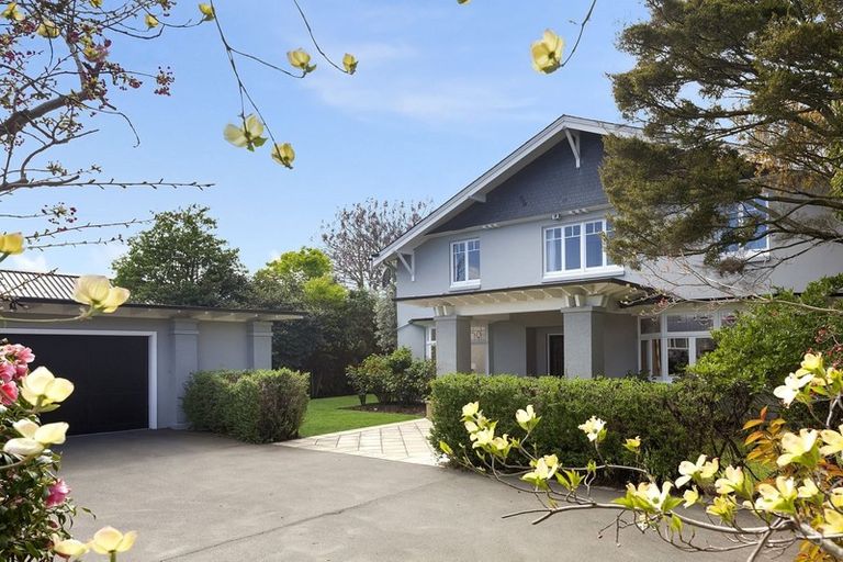 Photo of property in 152 Clyde Road, Burnside, Christchurch, 8053