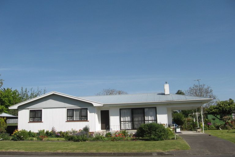 Photo of property in 39 Macdonald Street, Te Hapara, Gisborne, 4010
