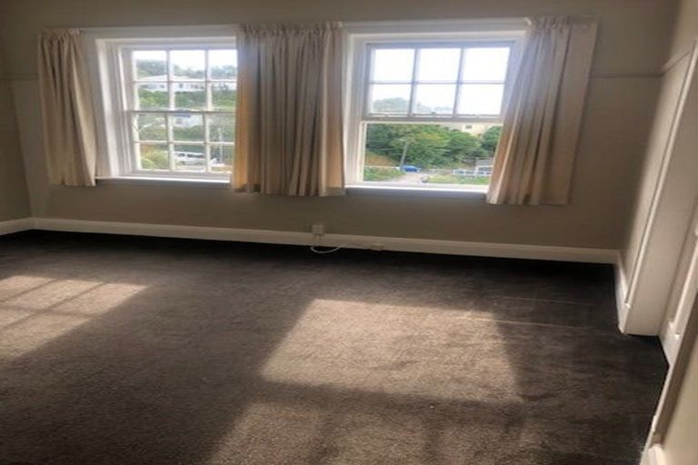 Photo of property in Fire Station Apartments, 54 Northland Road, Northland, Wellington, 6012