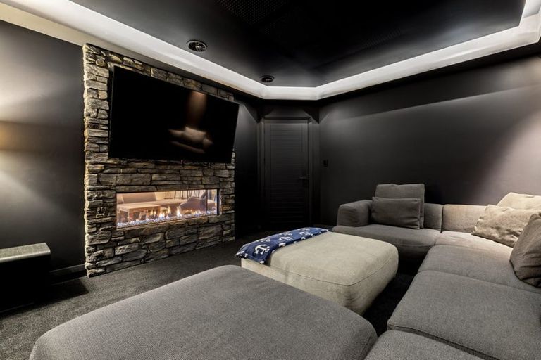 Photo of property in 10 Hawkshead Way, Westmorland, Christchurch, 8025