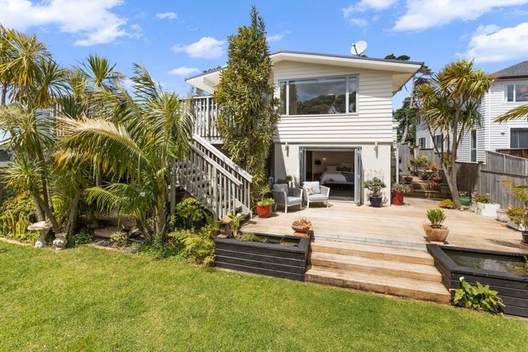 Photo of property in 105 Kowhai Road, Mairangi Bay, Auckland, 0630