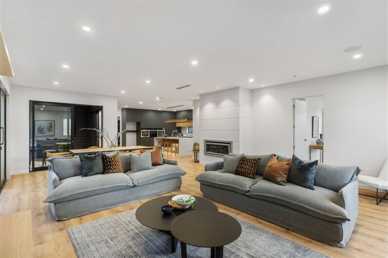 Photo of property in 3 Fender Place, Long Bay, Auckland, 0630