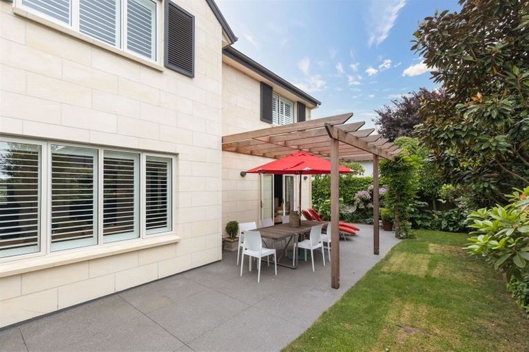 Photo of property in 58a Fendalton Road, Fendalton, Christchurch, 8014