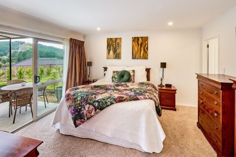 Photo of property in 2 Lila Gillies Lane, Riverstone Terraces, Upper Hutt, 5018