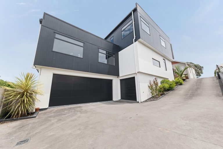 Photo of property in 252 Courtenay Street, Strandon, New Plymouth, 4312