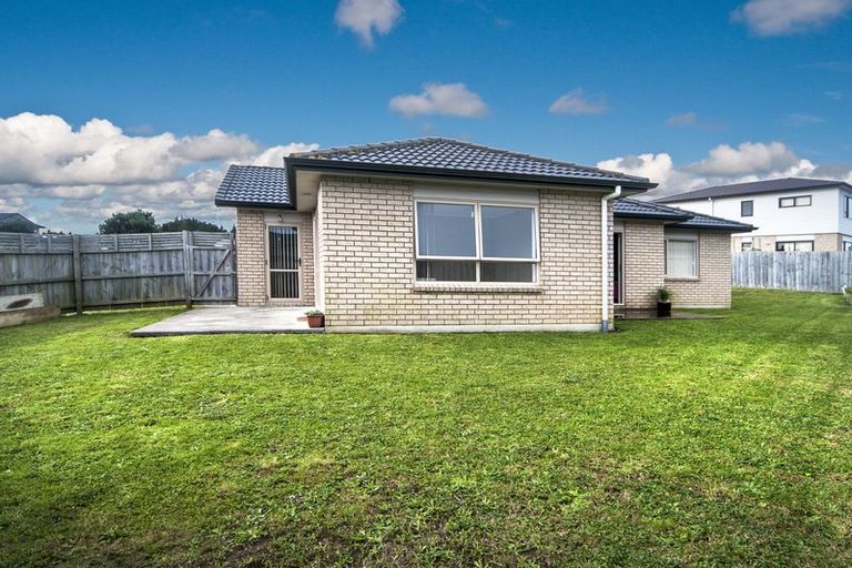 Photo of property in 3 Kokako Rise, Papakura, 2110