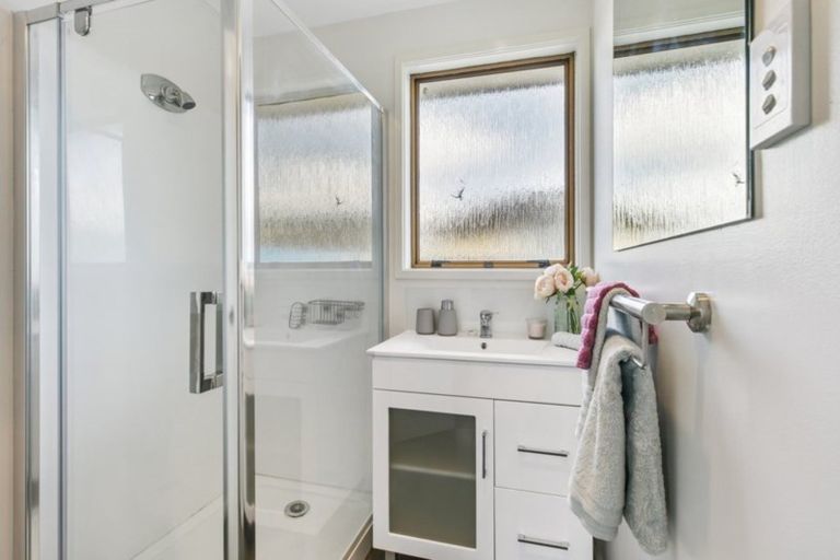 Photo of property in 72 Boundary Road, Clover Park, Auckland, 2019