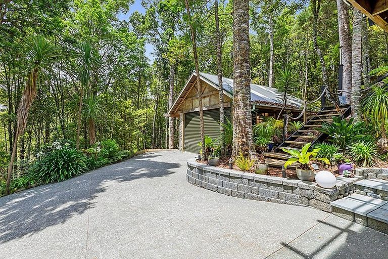 Photo of property in 93 Brick Bay Drive, Sandspit, Warkworth, 0982